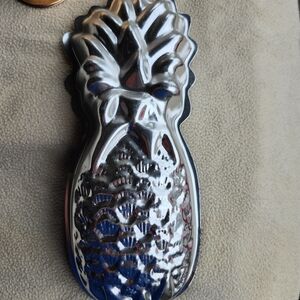 Silver Pineapple Jello Mold